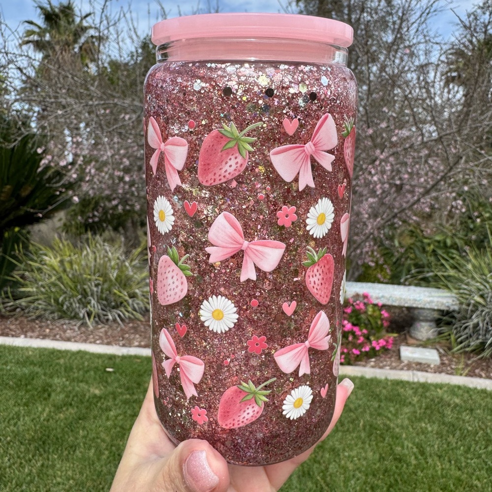 Strawberries flowers and bows snow globe glass Tumbler 16oz